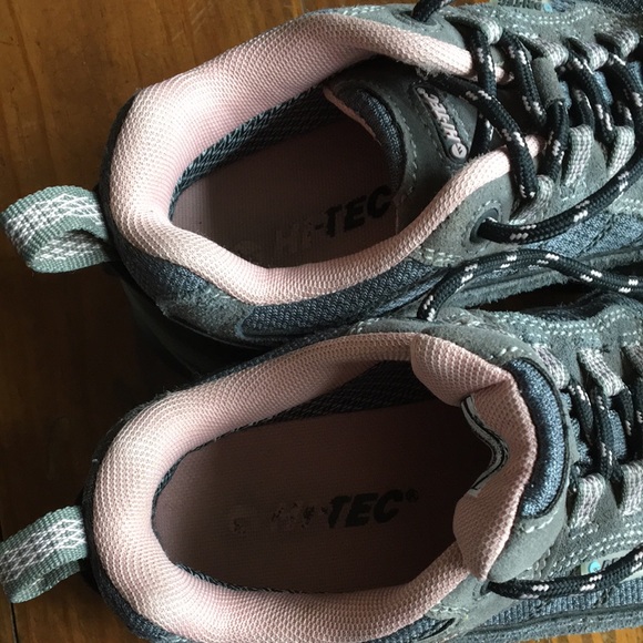 Hi-Tec Hiking Shoes, Kids 2 - Picture 7 of 7